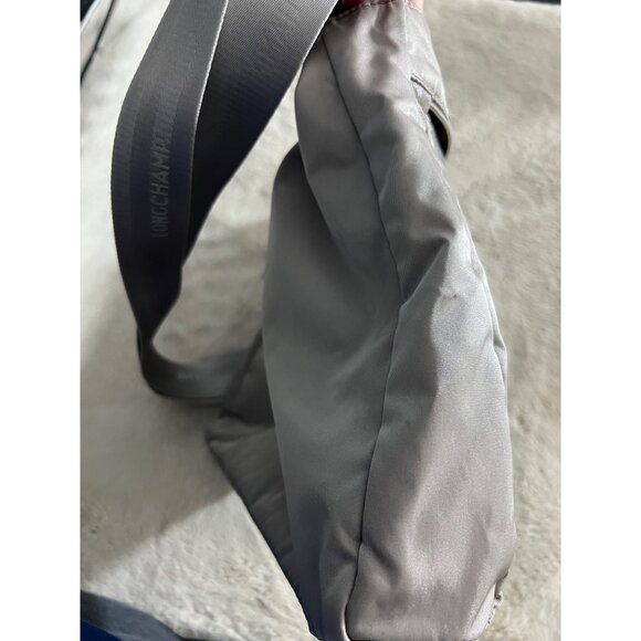 Longchamp Gray Nylon Crossbody Bag With Adjustable Strap & Zipper Closure - Picture 9 of 10